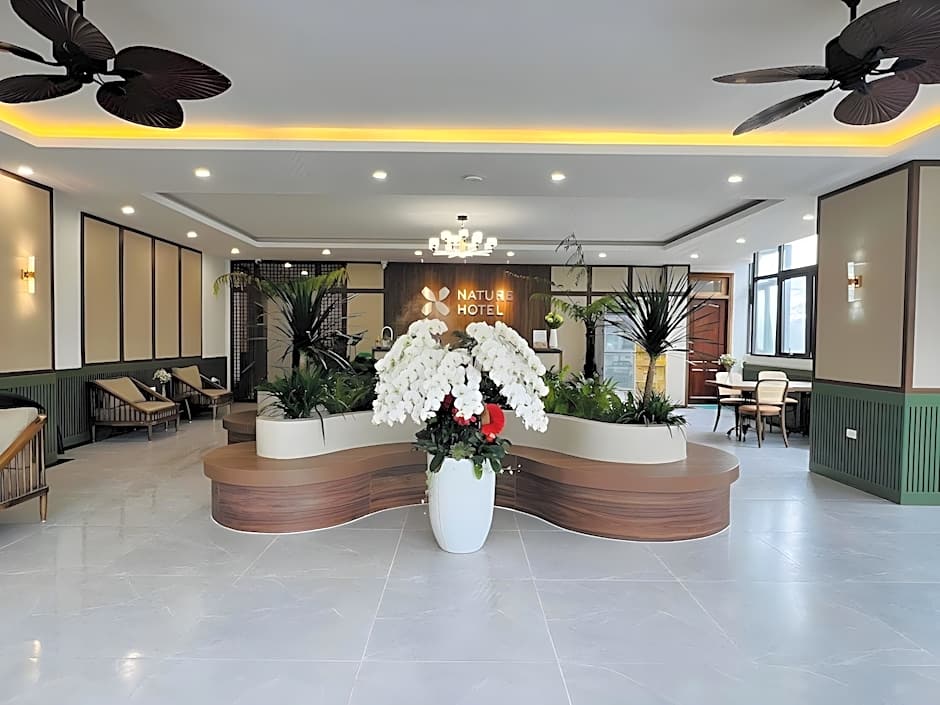 Nature hotel - Luong The Vinh