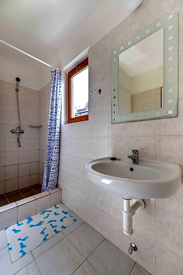 Chaty a Apartmány Hracholusky Kemp Kosatka