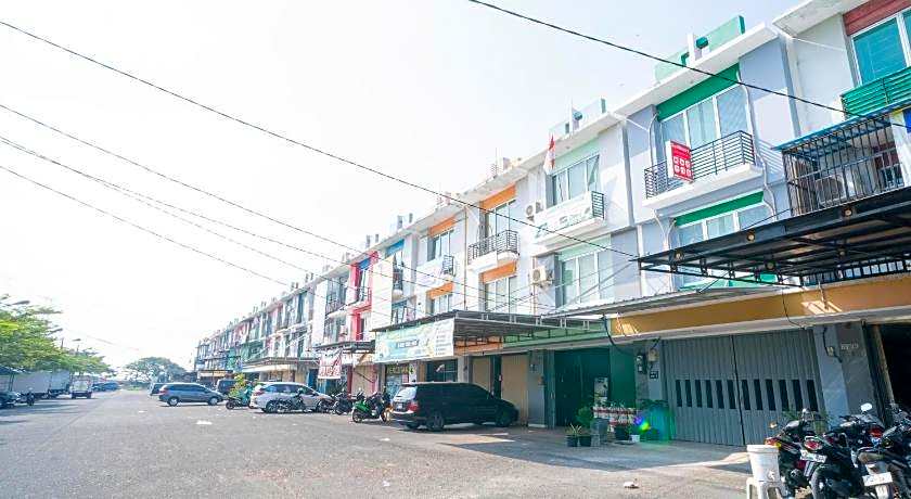 RedDoorz @ Aralia Harapan Indah