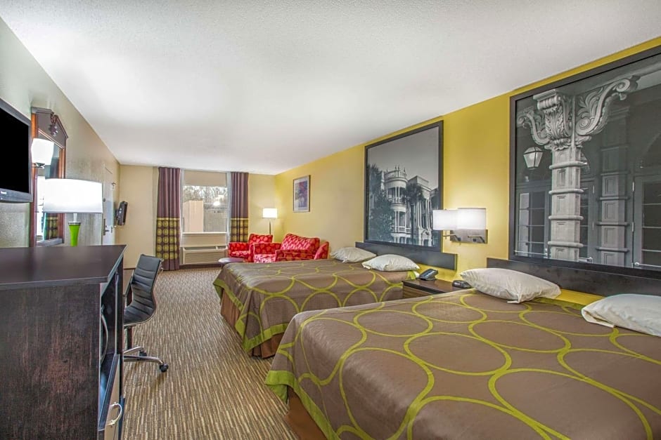 Super 8 by Wyndham Florence