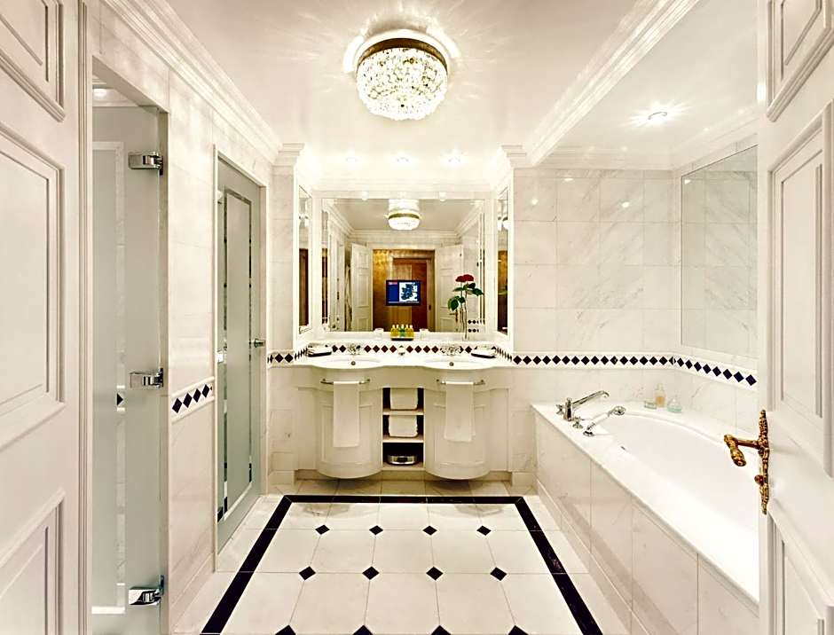 Powerscourt Hotel, Autograph Collection
