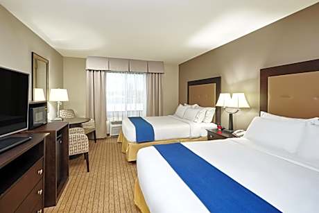 Standard Queen Room with Two Queen Beds