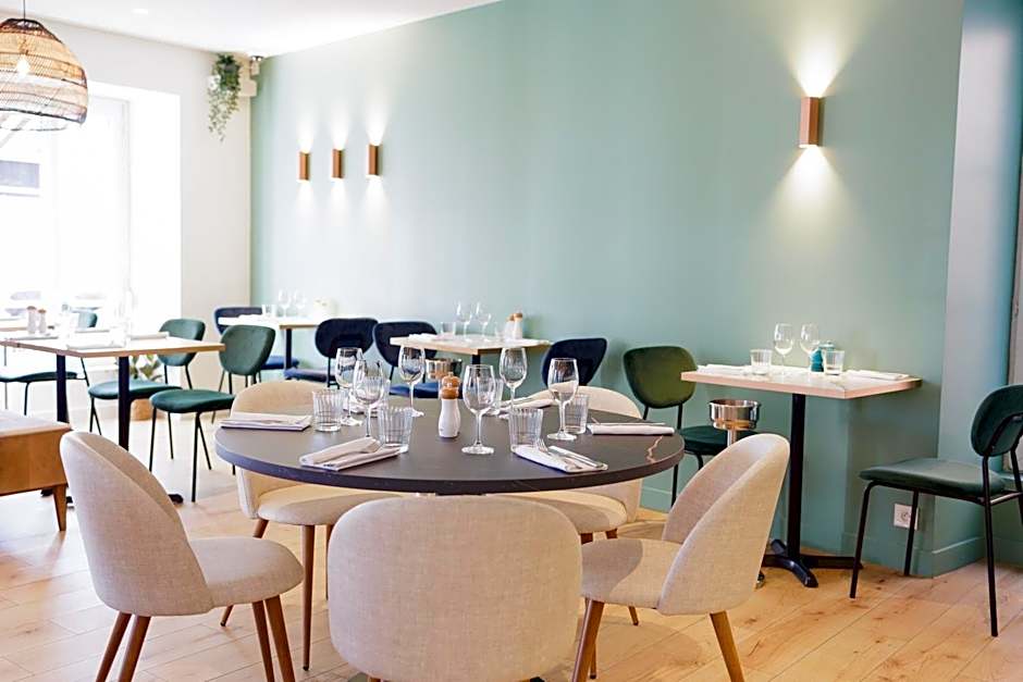 L'Esplanade Hôtel Restaurant Bar à vin