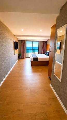 Suite with Sea View