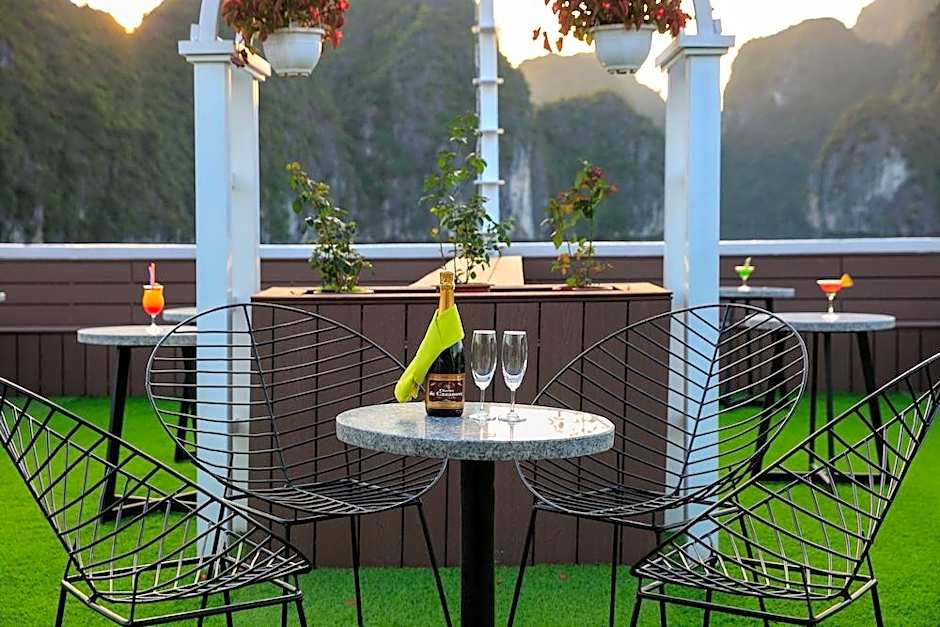 Cat Ba Valentine Hotel