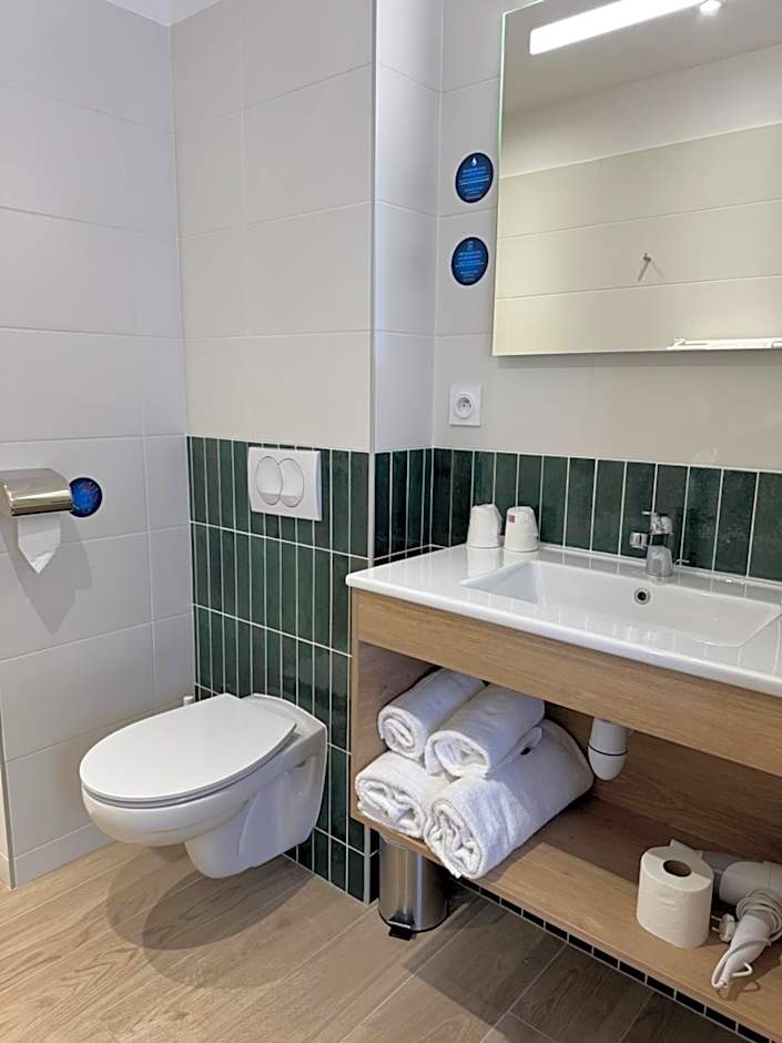 Hôtel du Commerce-restaurant au Couteau