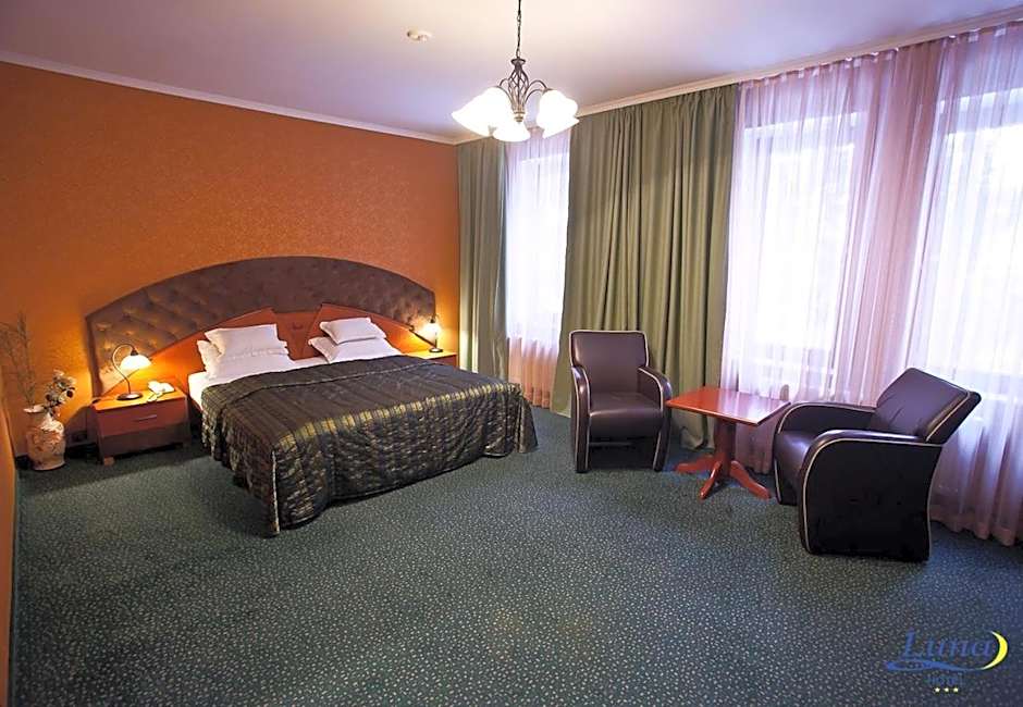 Luna Hotel