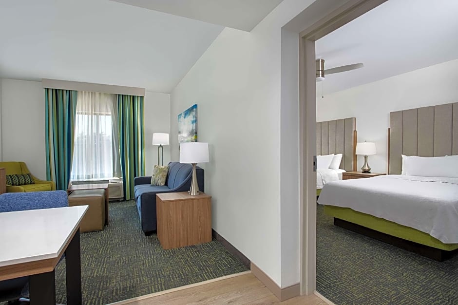 Photo 1 of 18 of 2 Queen Beds Suite, Mobility Accessible, Bathtub