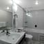 Oaks Adelaide Horizons Suites