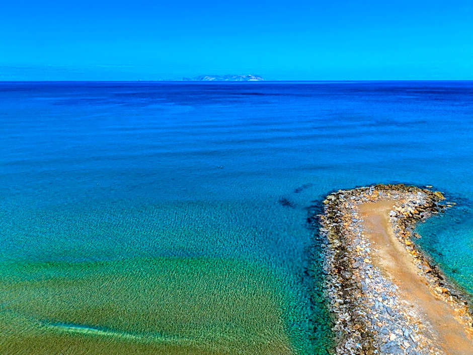 Niros Beachfront Aparthotel