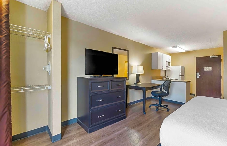 Extended Stay America Select Suites - Tampa - North - USF - Attractions