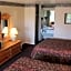 Lakeside Inn & Suites