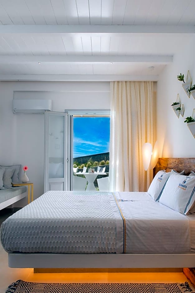 Elements Sifnos Boutique