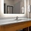 La Quinta Inn & Suites by Wyndham Jackson Airport/Pearl