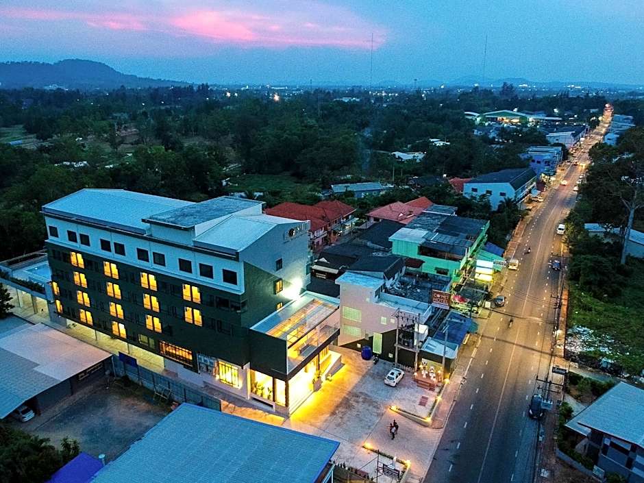 Comet Hotel Surat Thani
