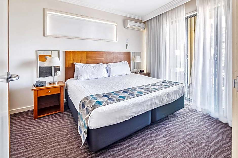 Bayside Geelong Hotel & Apartments, an Ascend Collection Hotel