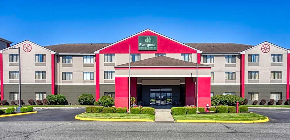 Evergreen Inn and Suites