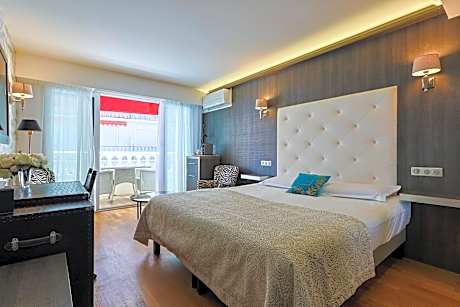 Two-Bedroom Apartment Mireille d'arc