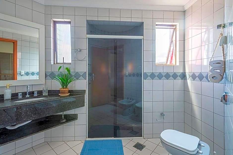 CLTW202 - Apê quadra mar com churasqueira, 2 vagas