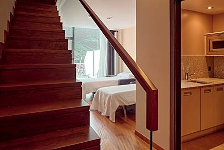 Duplex Apartment (2 Adults + 1 Child)