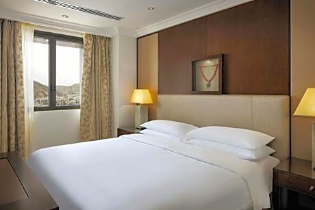 Junior Suite Club, 1 King Bed