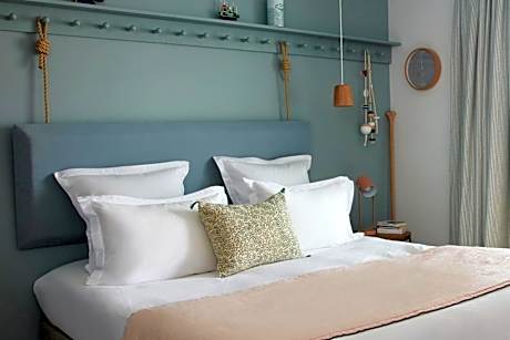 Junior Suite with Terrace and Ocean view