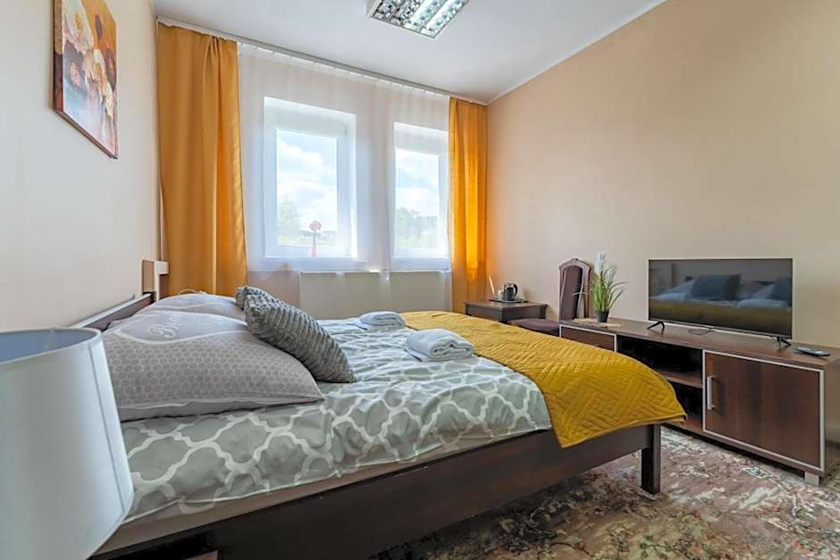 Hostelio - Tanie i komfortowe pokoje, parking, sklep na miejscu