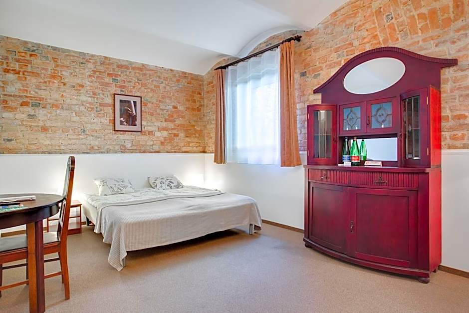 Janne Hotel with Self Check-in