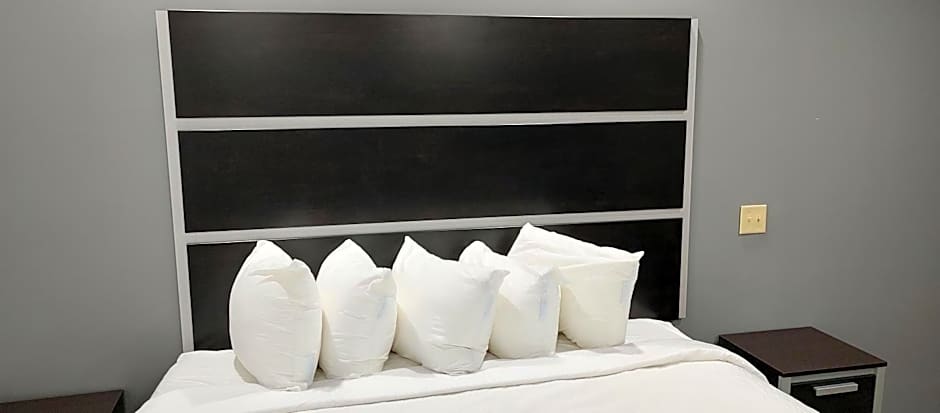 Sonesta Essential Savannah