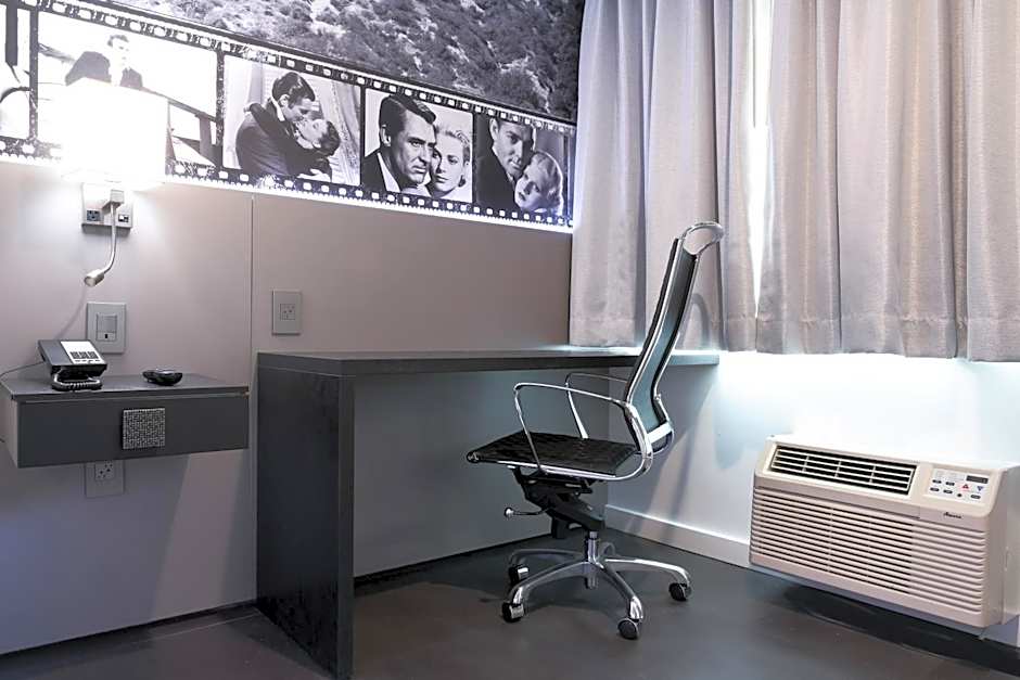 Glen Capri Inn and Suites - Burbank Universal