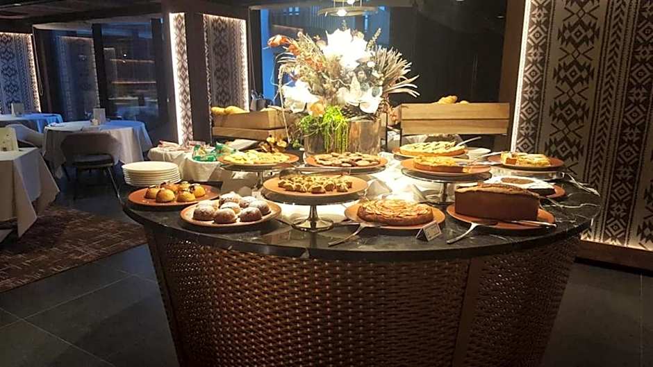 Le Massif Hotel & Lodge Courmayeur The Leading Hotels of the World