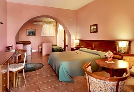 Talay Suite