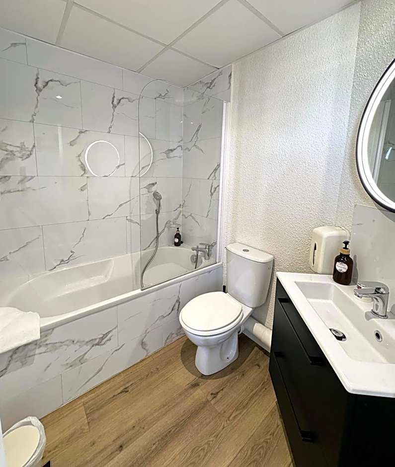 Couett'Hôtel Brest Port de plaisance, Les pieds dans l'eau