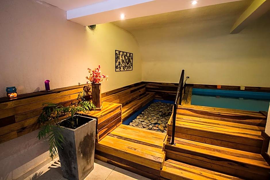 BlackStone Apart Boutique Hotel