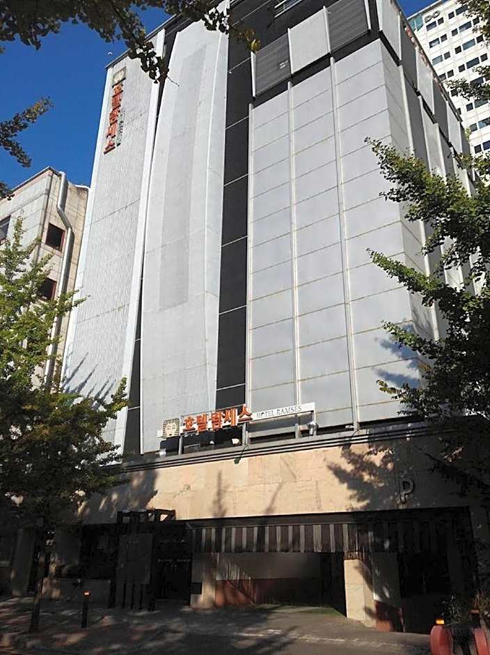 Hotel Yaja Hwajeong Station