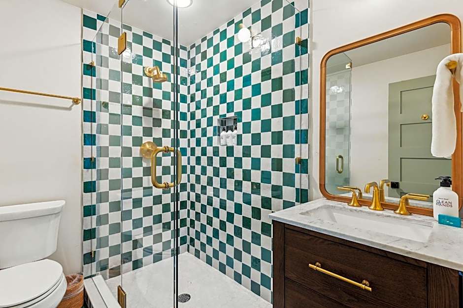 The Starlight Motor Inn