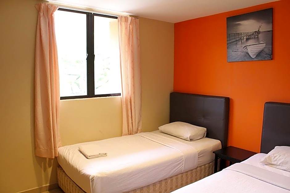 New Three Three Hotel Cheras