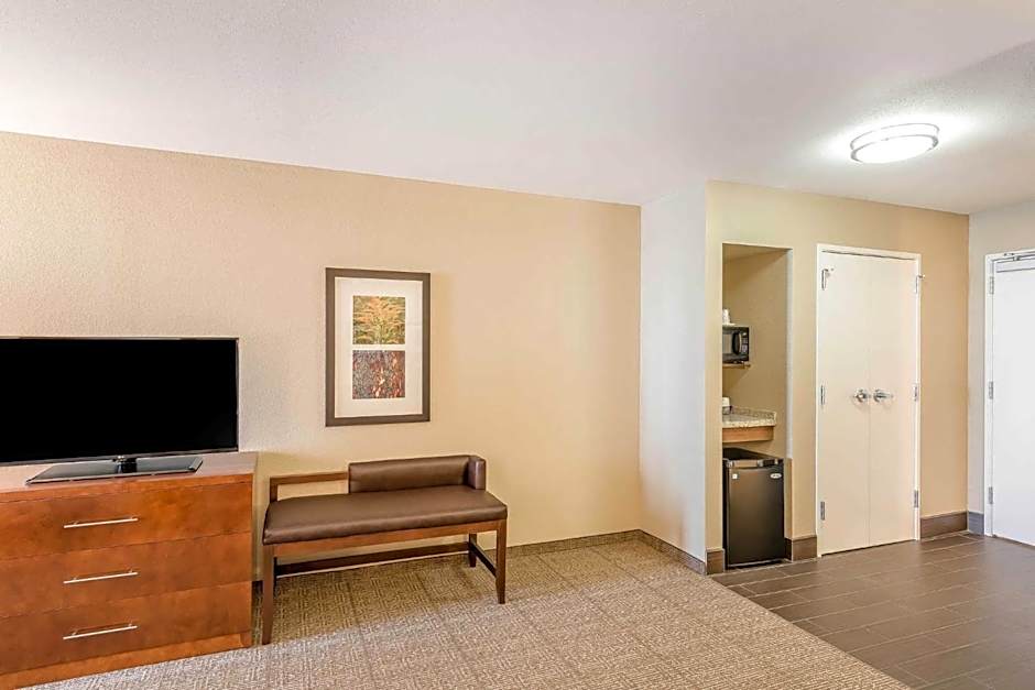 Comfort Inn & Suites Sidney I-80
