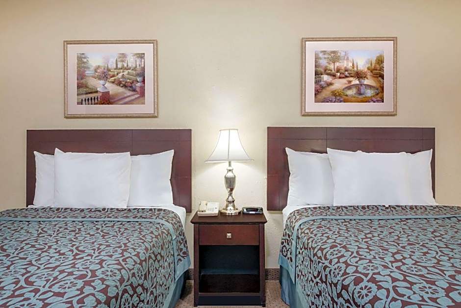 Days Inn by Wyndham Indianapolis Northeast