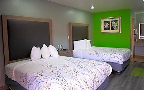 Fort Davis Inn & RV Park