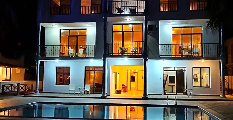 BIANCO AZZURRO Hotel & Restaurant