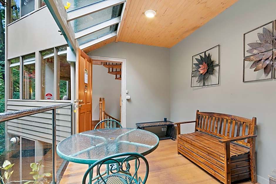 Linden Gardens Rainforest Retreat