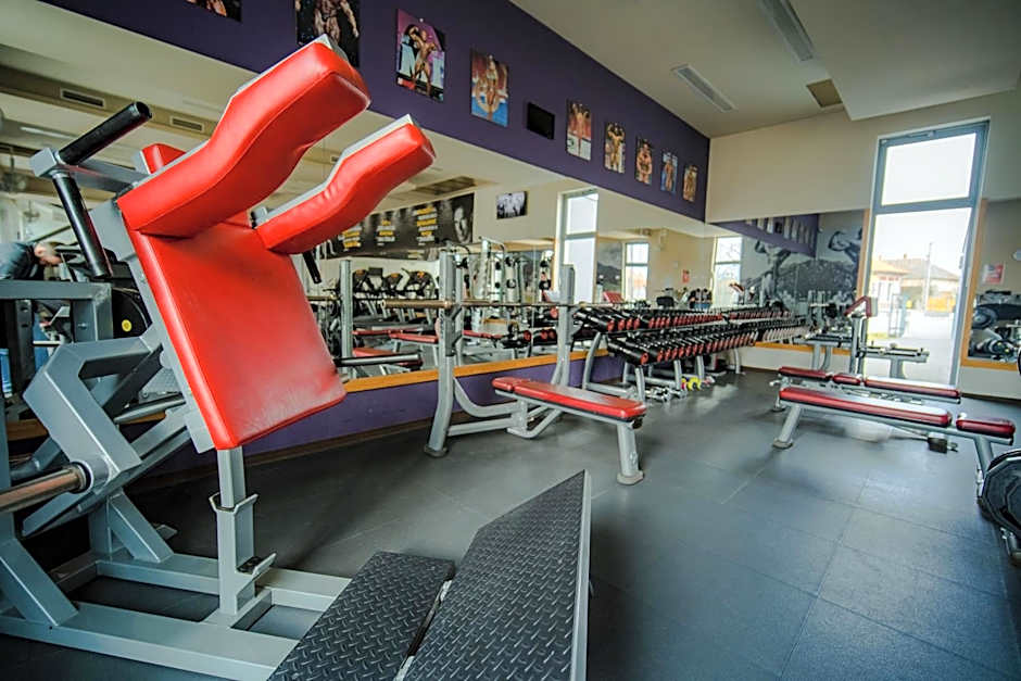 Eleven Business & Sport Hotel