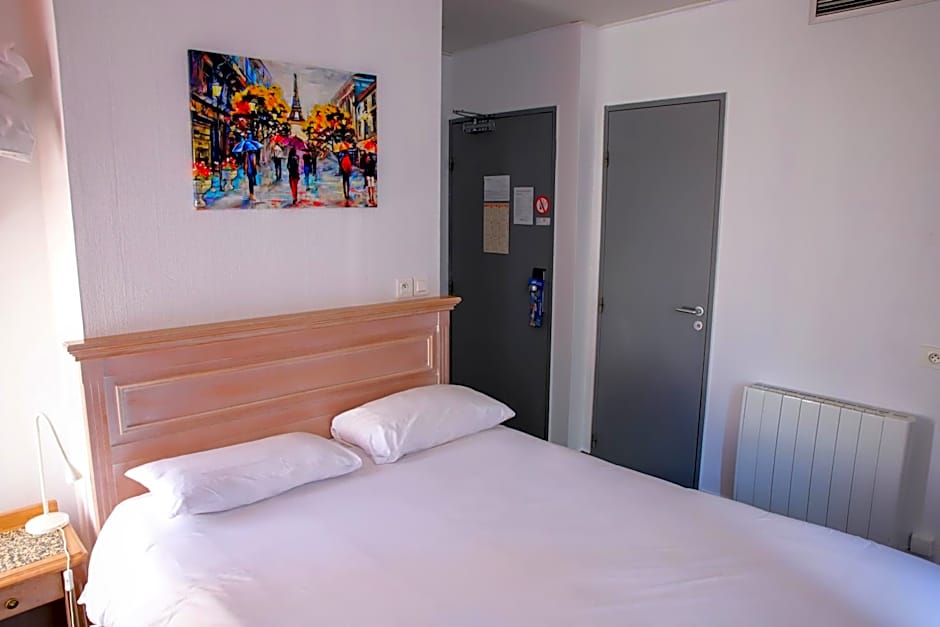 Brit Hotel Aux Sacres Reims Centre