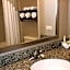 Holiday Inn Express & Suites Wichita Northeast By IHG
