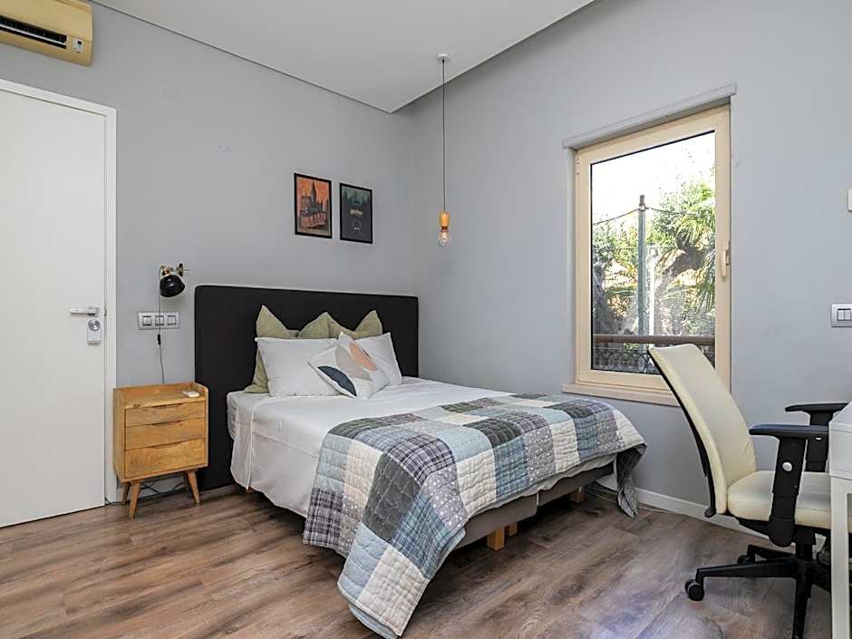 Walk in Hostel Faro Airport