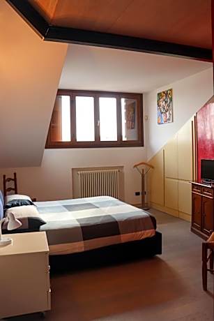 La Corte di Brusuglio Apartments