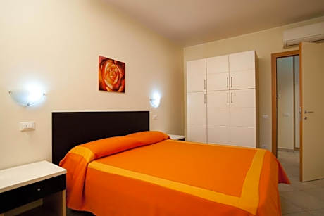 Superior One-Bedroom Apartment