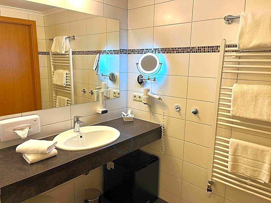 Hotel Post - regionales großes Frühstücksbuffet - auch GF & LF