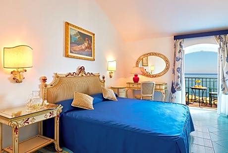 Superior Double Room with Balcony and Sea View